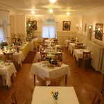 Westend Готель Мерано