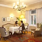 Готель Westend 3*