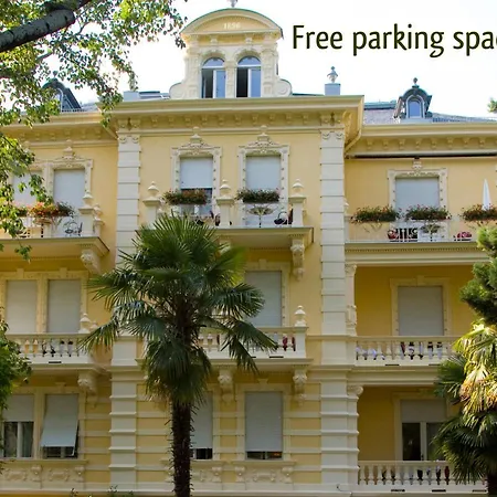 Westend Hotel 3*