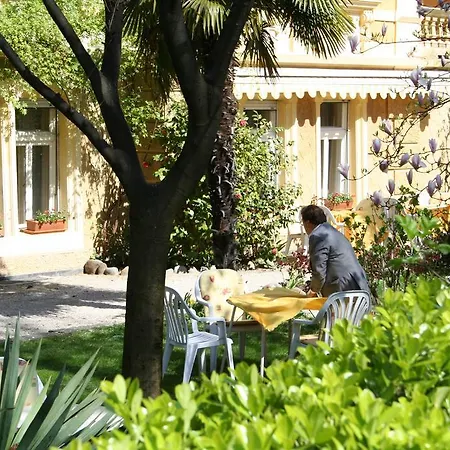 Ξενοδοχείο Westend