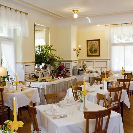 Westend 3*